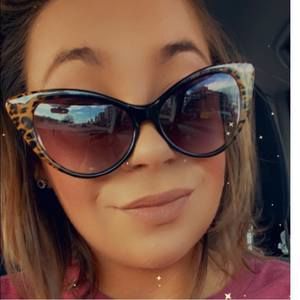 Meet your Posher, Brianna